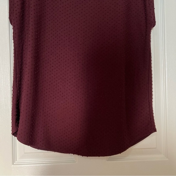 Aritzia Wilfred Burgundy Short Cap Sleeve Textured Blouse Open Cross Back - Sz L - Picture 4 of 16